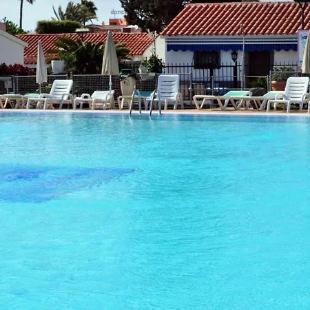 Holiday home Yumbo Rainbow Homes B